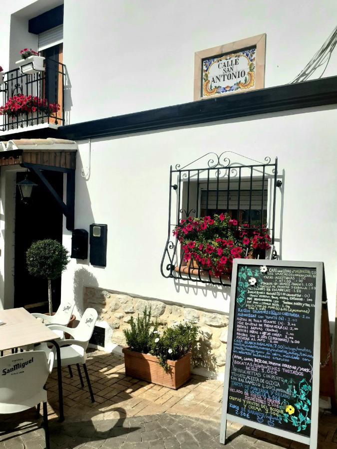Casa Blanca Bed & Breakfast Castell De Castells ภายนอก รูปภาพ
