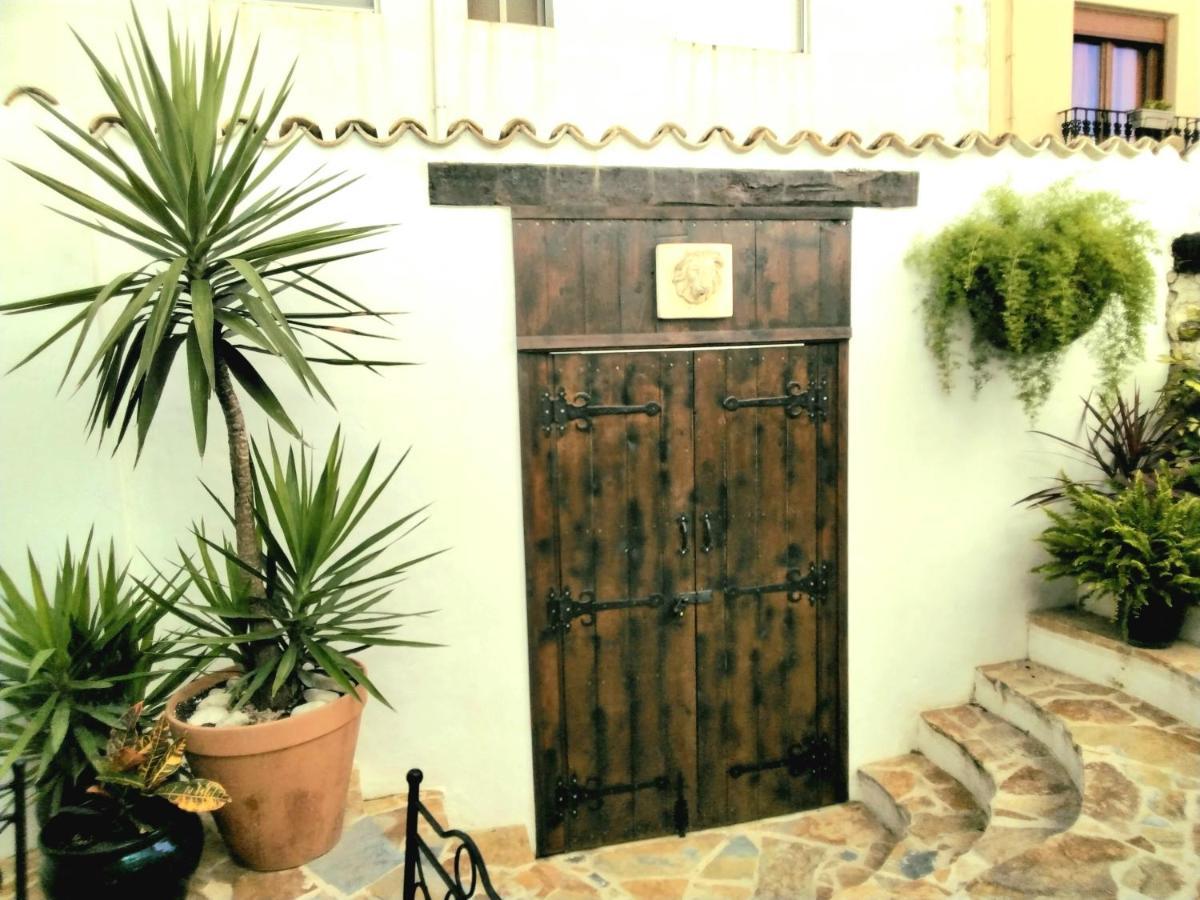 Casa Blanca Bed & Breakfast Castell De Castells ภายนอก รูปภาพ